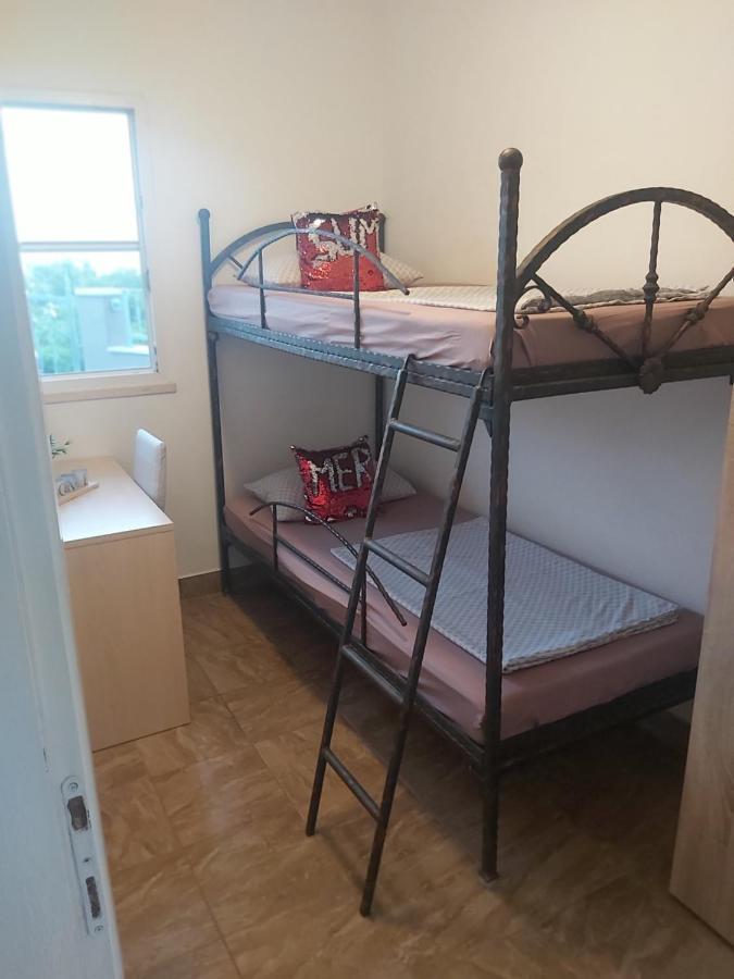 Anita Prizba Daire Oda fotoğraf